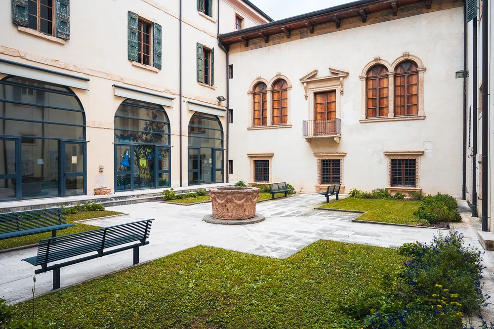 Via Cappello 43 - Biblioteca Civica-1